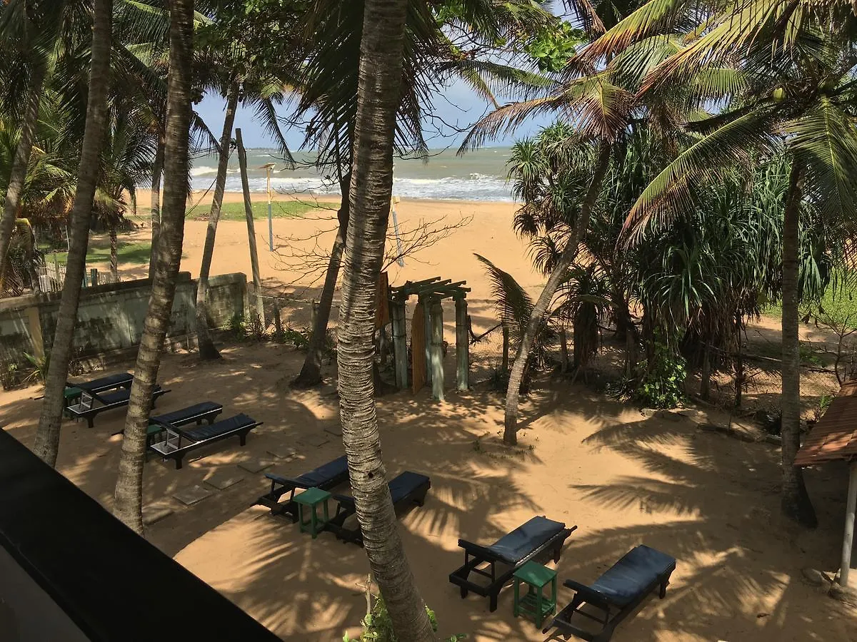 Dephani Beach Hotel Negombo 0*,