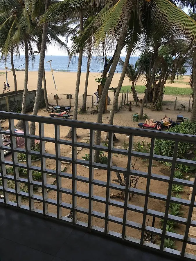 Dephani Beach Hotel Negombo 0*,